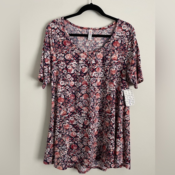 LuLaRoe | Perfect T | Size: Large - Picture 1 of 3